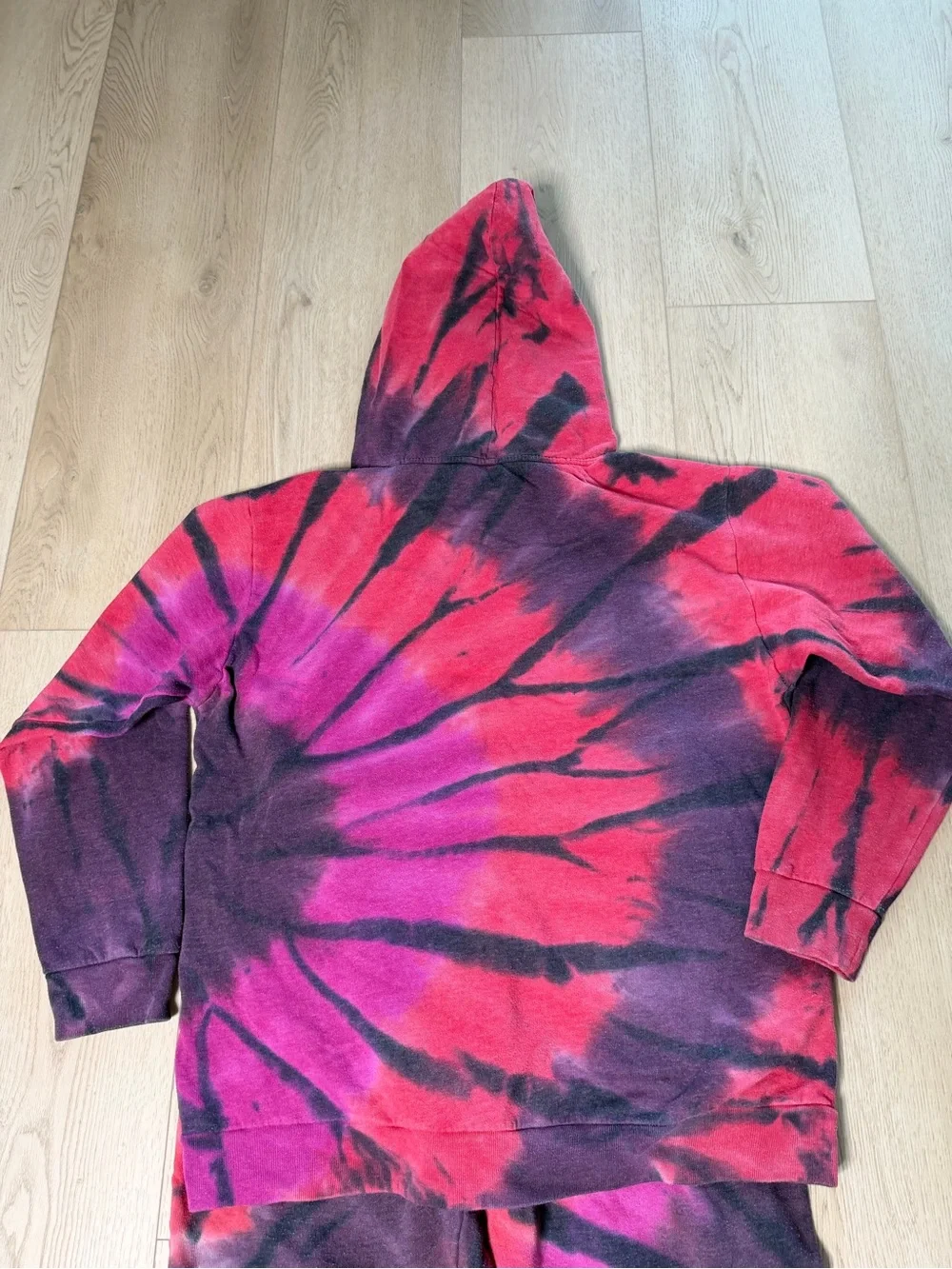 PINK Tie-Dye Hoodie & Jogger Set - Pink and Purple Size L - Picture 5 of 6